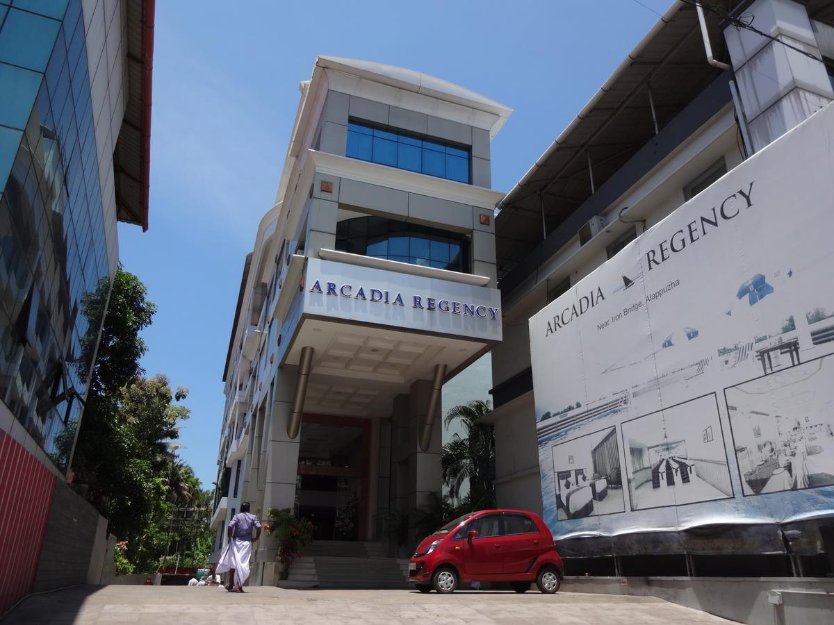 阿卡迪亚摄政大酒店 Alappuzha 外观 照片