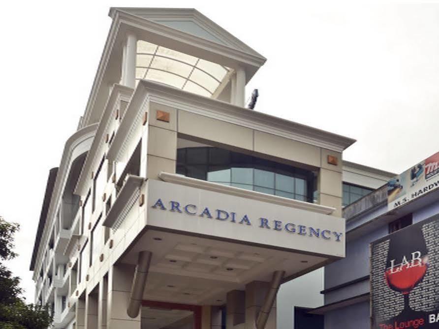 阿卡迪亚摄政大酒店 Alappuzha 外观 照片